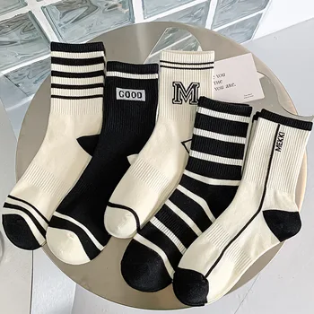 Дамски чорапи, Есенни Нови черно-бели спортни чорапи с опростени букви, памучни чорапи, за момчета и момичета, чорапи голям размер