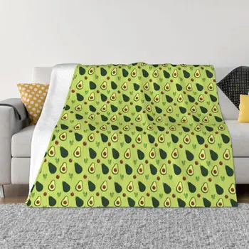 Фланелевое покривка за домашно спални с хубави шарени плодове от авокадо, топла фланела