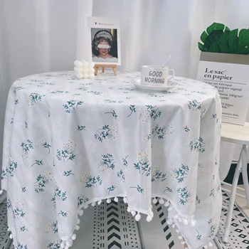 Фрагментированная лейси покривка в стил вложки за снимки, маса за хранене и масичка за кафе фонова кърпа арт