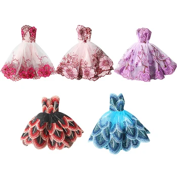 1БР Цветни кукли в рокля на принцеса Коледна вечерна рокля за Кукла с открити рамене Екипировки, Дрехи и Аксесоари