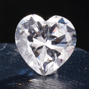 Насипен Скъпоценен Камък Муассанит Тази Сърдечна Диаманти, Диамантена Муассанит D Цветове, Отглеждани В Лаборатории, Сертифицирани GRA Diamond Материал
