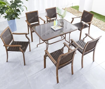 Ротанговый стол, комбинация от маса и столове на открито, просторен балкон, градина във вътрешния двор, стол за почивка, чай маса