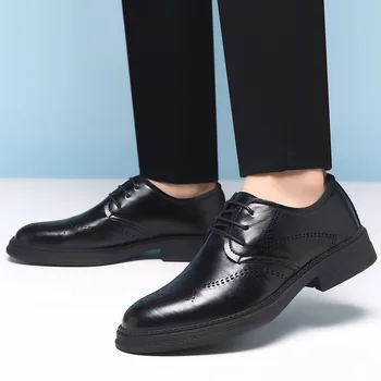 Мъжки класически обувки с перфорации тип 