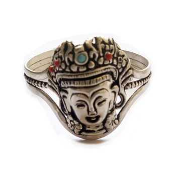очарователна гривна от Тибетския сребро будизма божествеността на гуаньинь Тибетски сребърна гривна от бижутериен