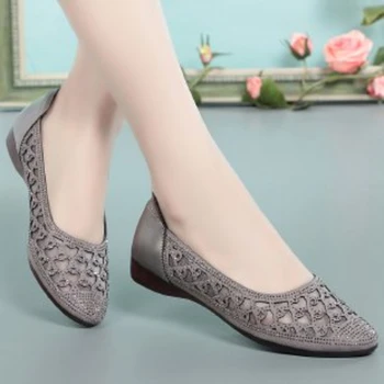 2023 Нови Летни Дамски обувки с кристали и остри пръсти, украсени с марля побрякушками, Удобни дамски обувки на плоска подметка, Размер 35-41, Zapatos De Silver Shoes